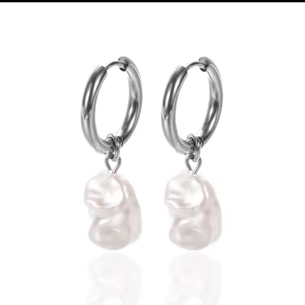 New! ZARA Silver Huggie Hoop Earrings with Pearl Drops